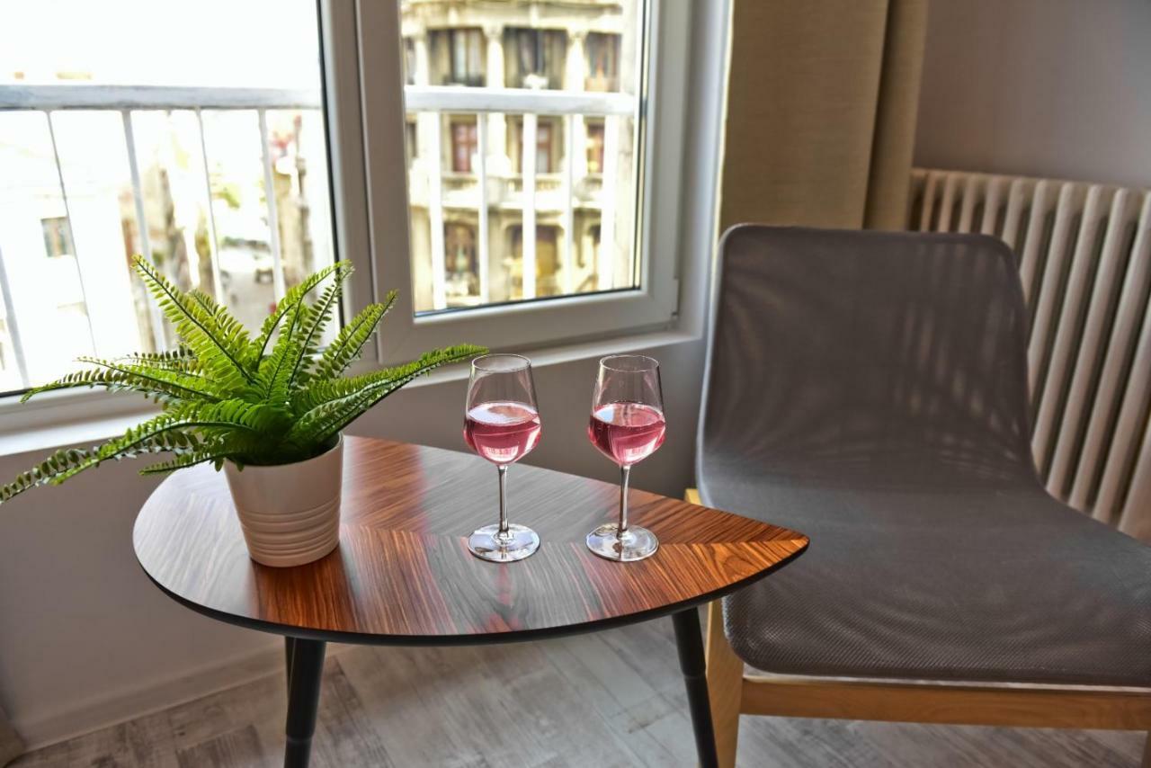 Eric Apartment Boekarest Buitenkant foto